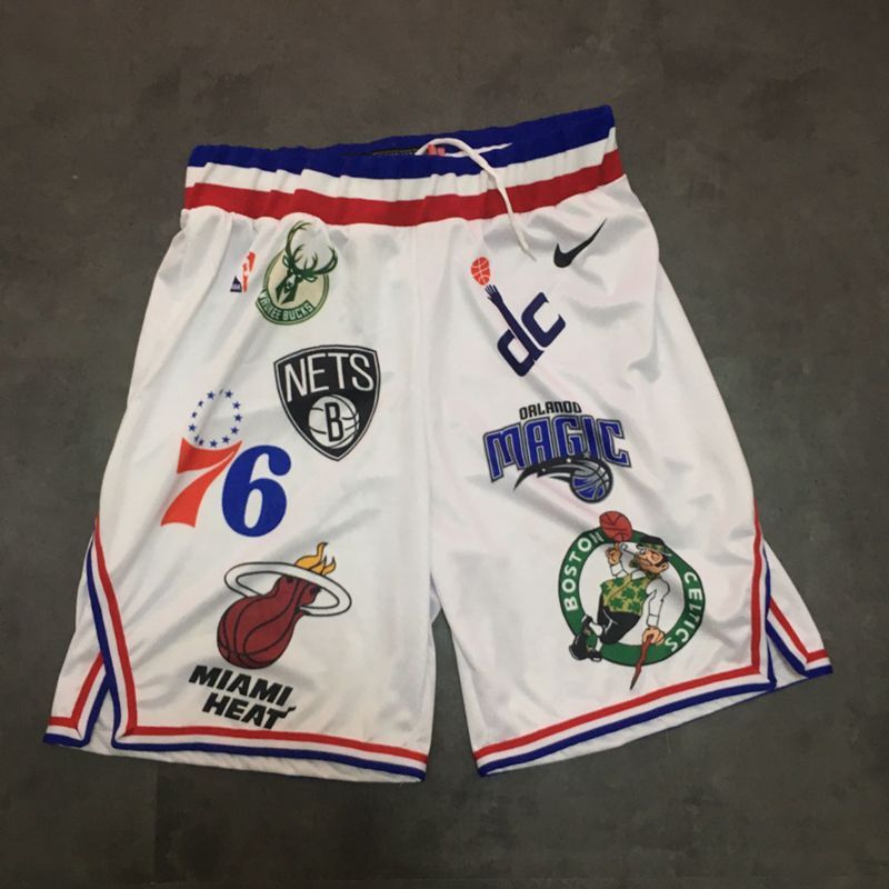 Men's supreme White Shorts